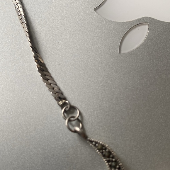 Gorgeous silver and onix pendant with marcasite - Picture 5 of 6